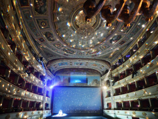 Teatro Pergolesi di Jesi_blu_foto Stefano Binci